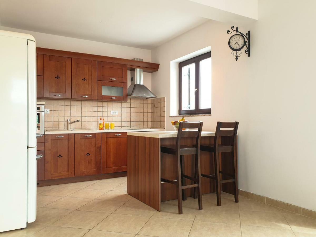 Apartment Oliva Yourcroatiaholiday بريمونتيرا المظهر الخارجي الصورة