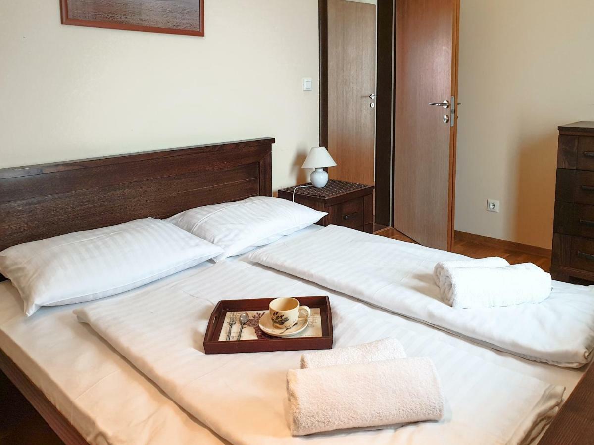 Apartment Oliva Yourcroatiaholiday بريمونتيرا المظهر الخارجي الصورة