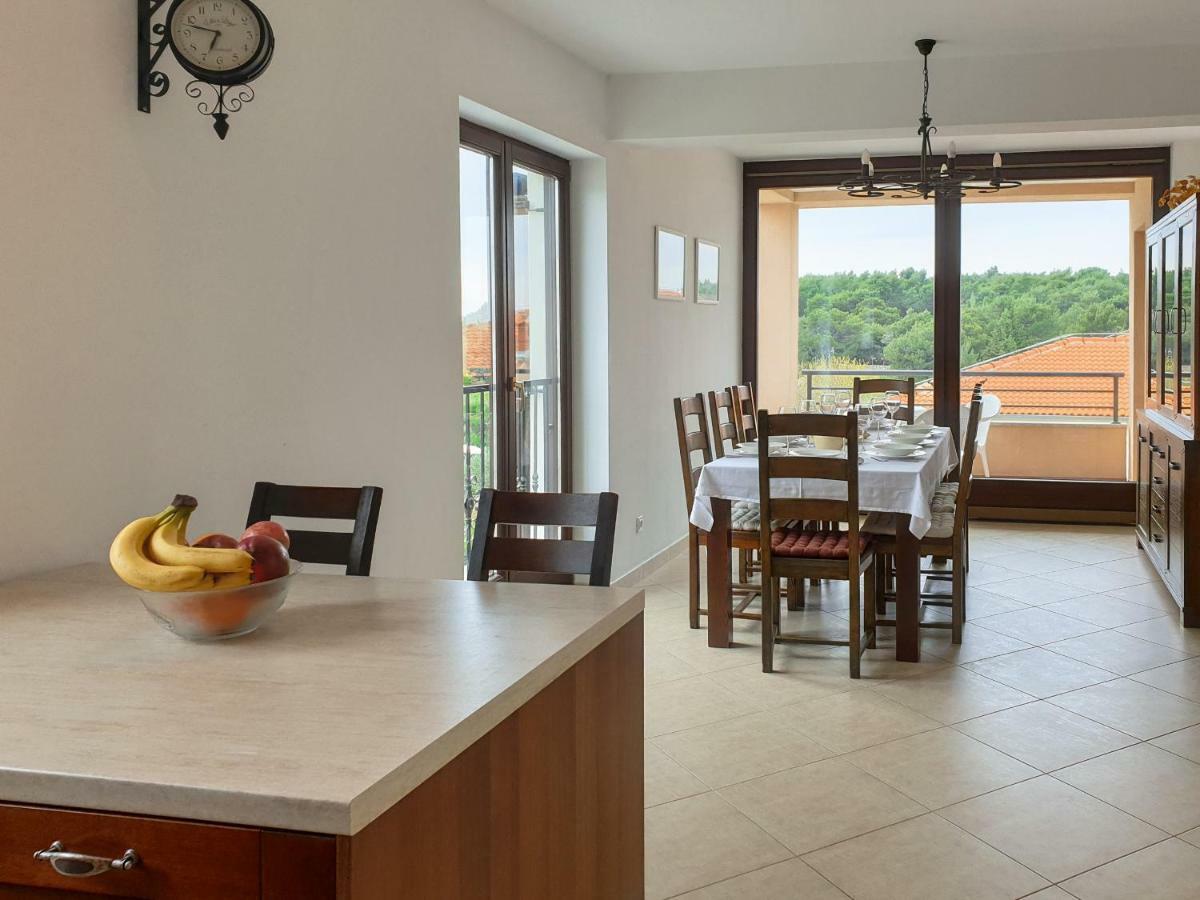 Apartment Oliva Yourcroatiaholiday بريمونتيرا المظهر الخارجي الصورة