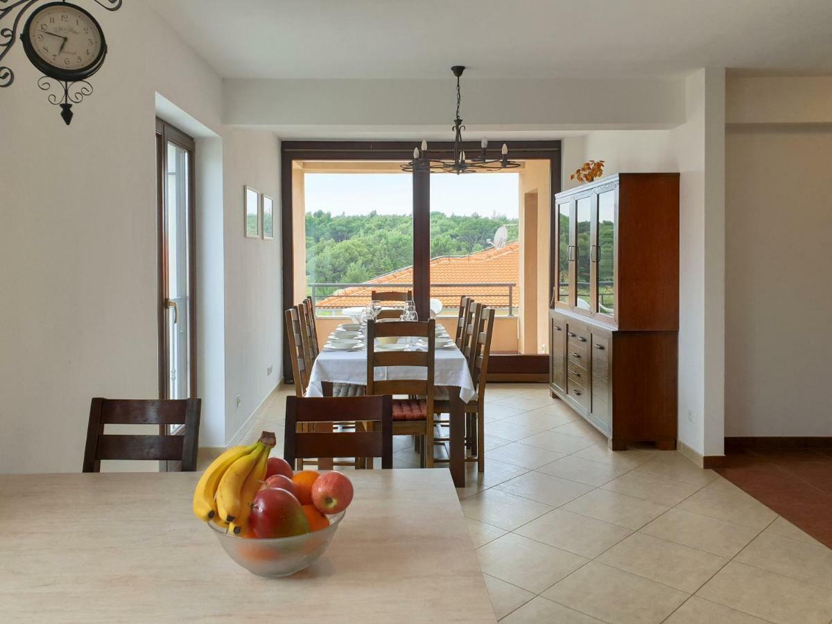 Apartment Oliva Yourcroatiaholiday بريمونتيرا المظهر الخارجي الصورة
