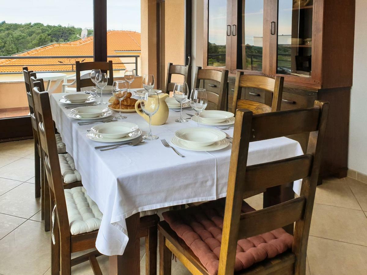 Apartment Oliva Yourcroatiaholiday بريمونتيرا المظهر الخارجي الصورة